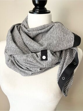 Lululemon Vinyasa Scarf Rulu